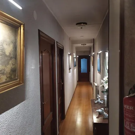 Matrimonial Centro Ciudad منزل للإقامة اوفيدو