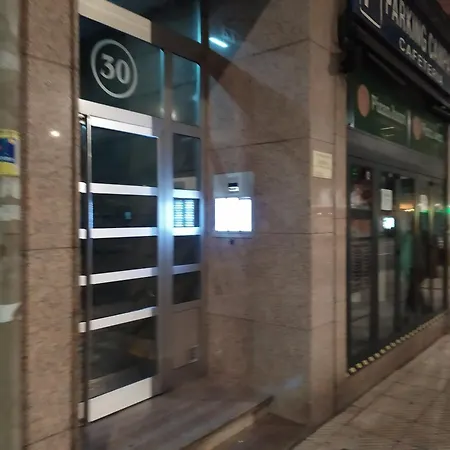 Apartamento Oviedo Centrico 4 Personas 奥维耶多